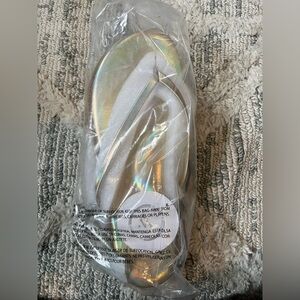NWT Soléi Sea Indie Flip-Flop Sandals – Metallic Gold